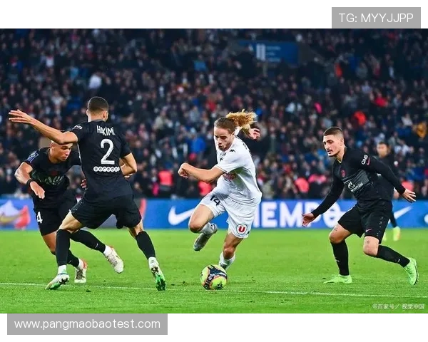 巴黎圣日耳曼小胜昂热艰难取胜 延续联赛连胜纪录