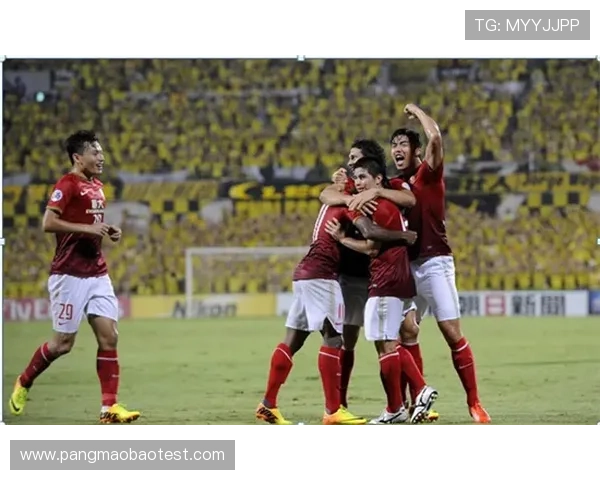 小法引领青春风暴U22球员包揽科莫五球帕斯反越位阿代双响助力胜利